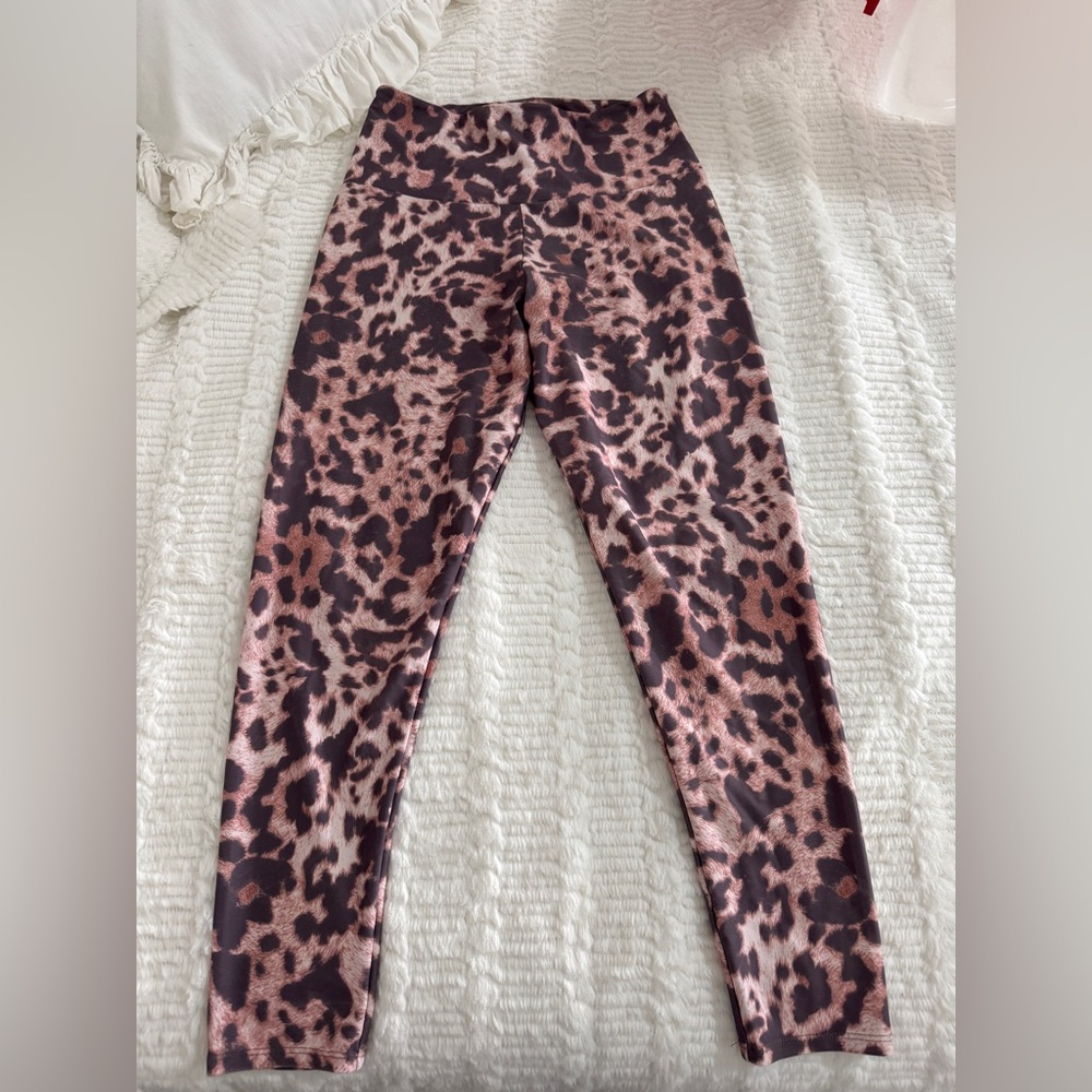 Onzie Pink Leopard High-Waist Leggings